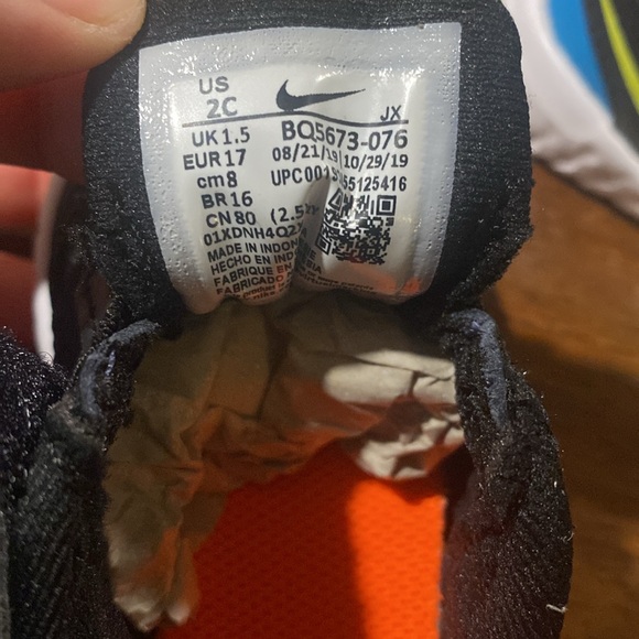 NWT Nike Baby Revolution 5 Velcro Running Shoe - Picture 2 of 7